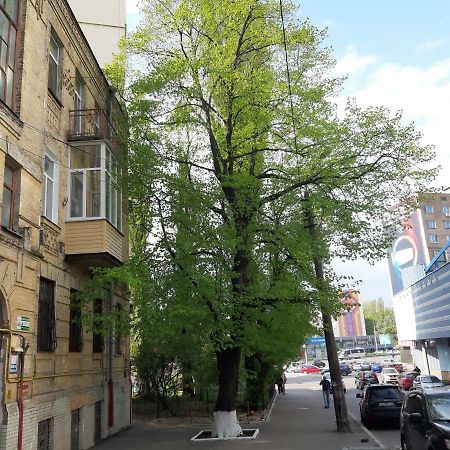 1 Stop From Railway Station Apartment Kiev Exterior photo